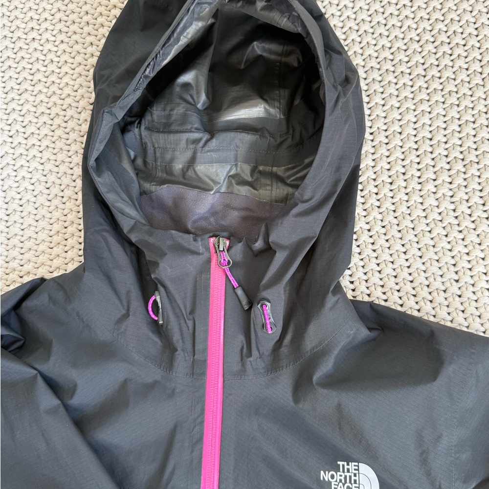 The North Face Summit Series GORE-TEX Rain Jacket | Women’s Small | Waterproof - Picture 2 of 9